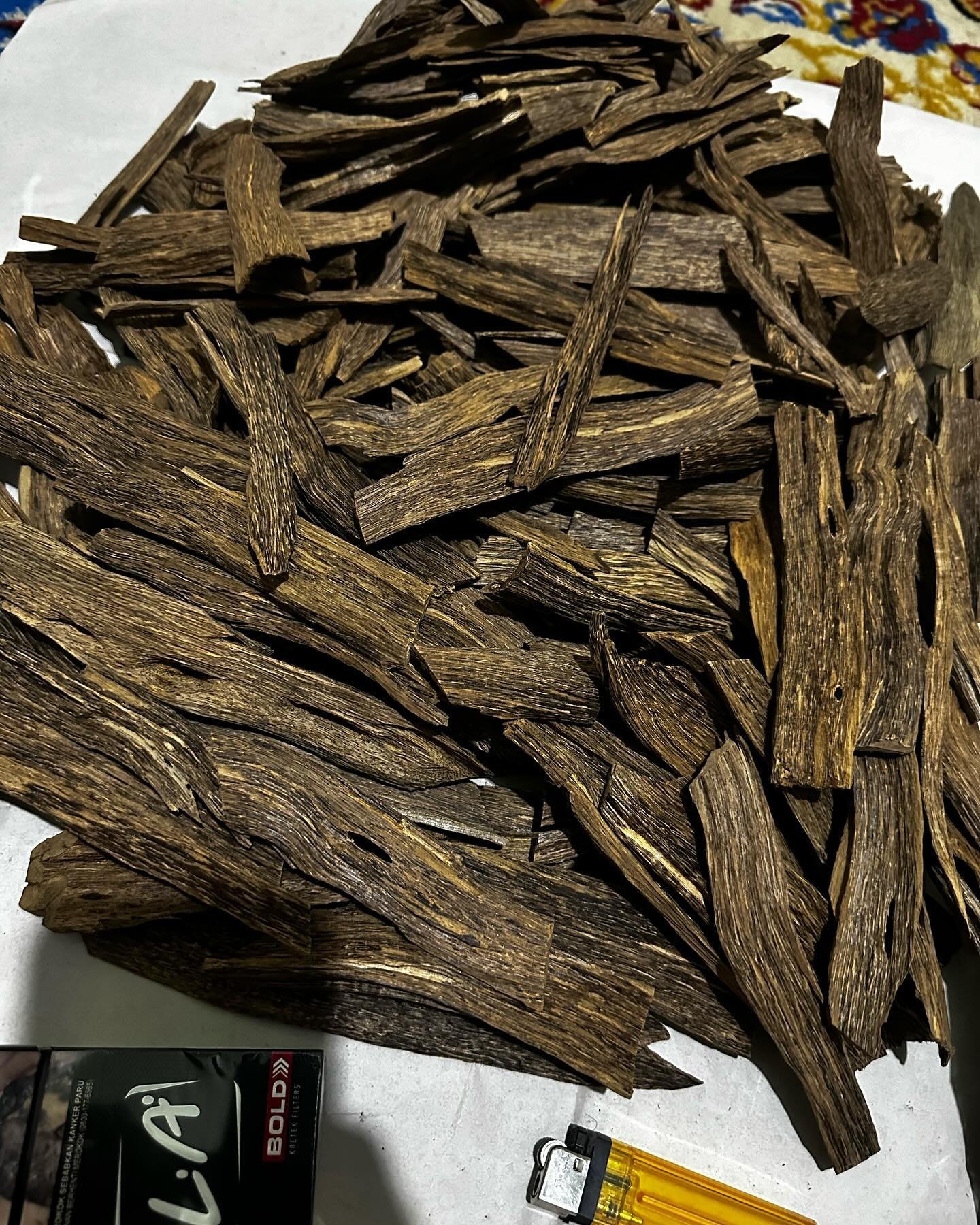 Premium Wild Kalimantan Agarwood Chips